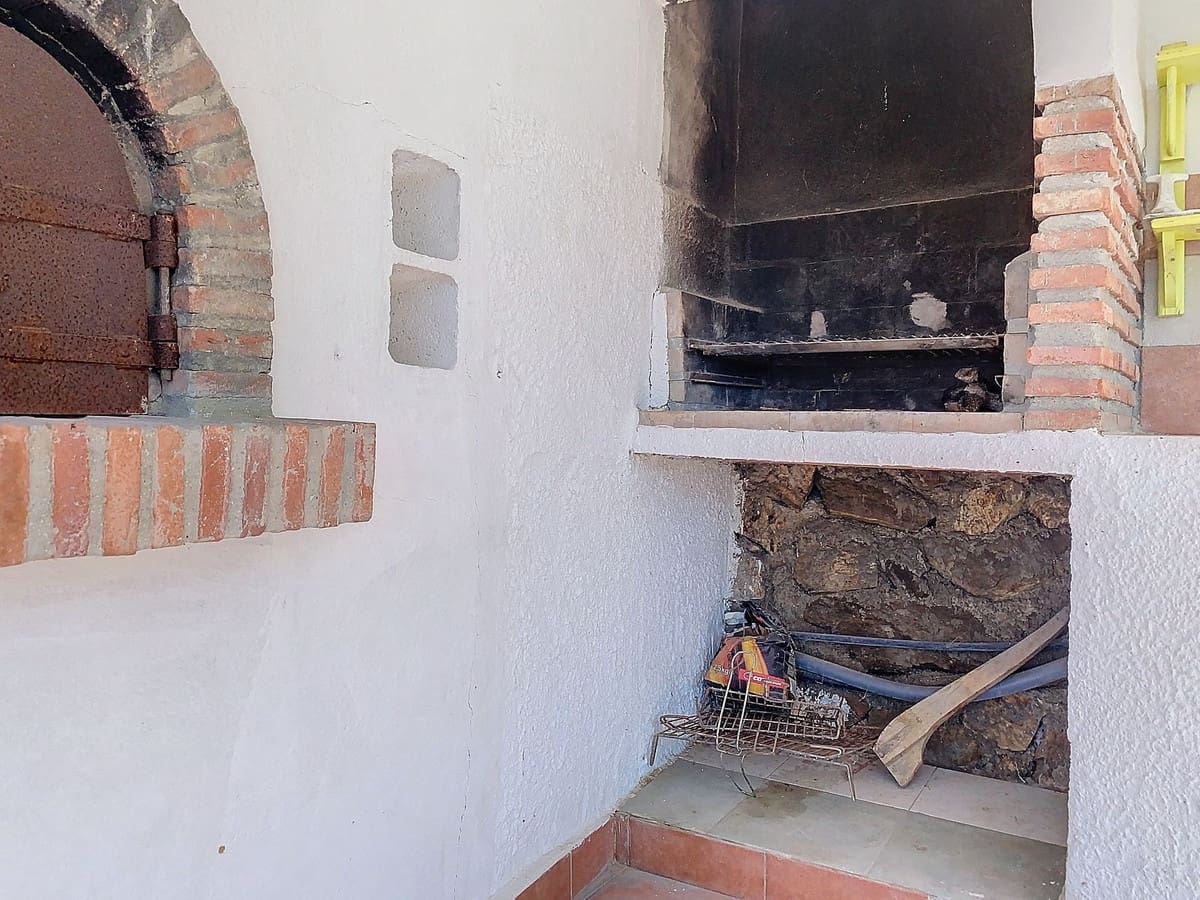 6 soveværelse Villa til salg i Canillas de Aceituno med swimmingpool garage - € 499.000 (Ref: 8517300)