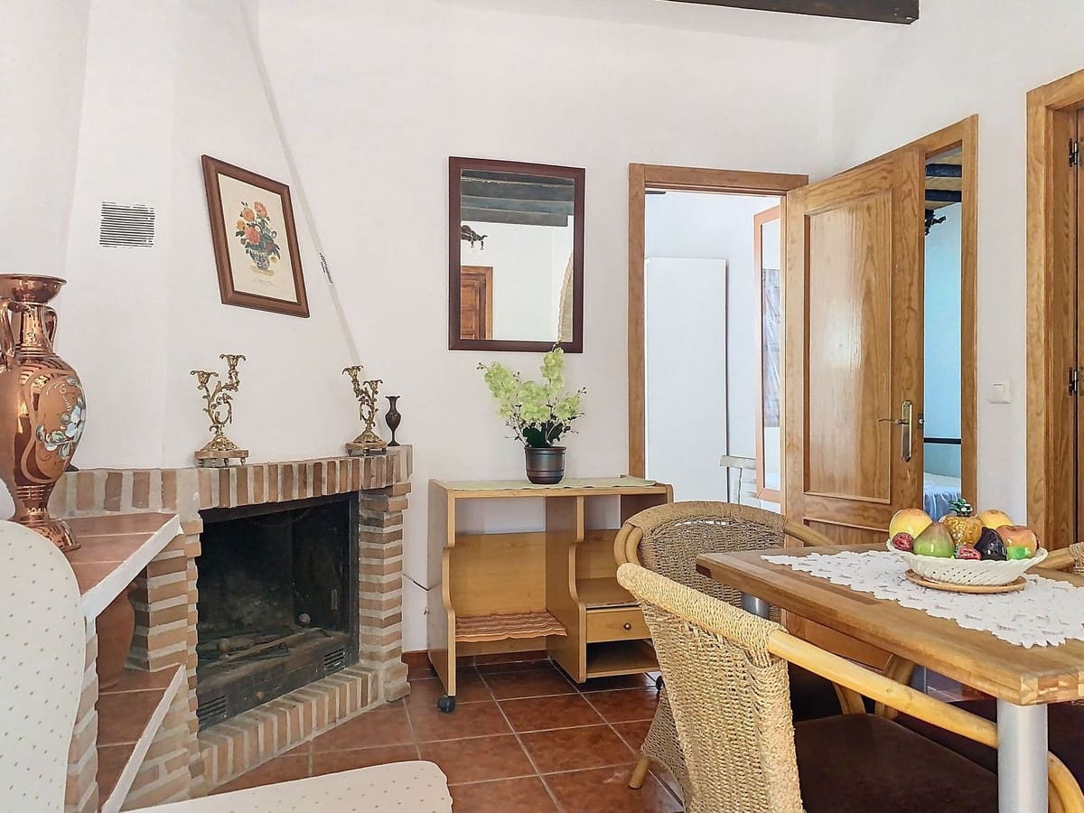 6 soveværelse Villa til salg i Canillas de Aceituno med swimmingpool garage - € 499.000 (Ref: 8517300)