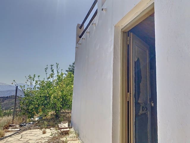 6 soveværelse Villa til salg i Canillas de Aceituno med swimmingpool garage - € 499.000 (Ref: 8517300)