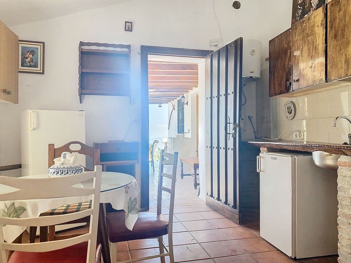 6 soveværelse Villa til salg i Canillas de Aceituno med swimmingpool garage - € 499.000 (Ref: 8517300)