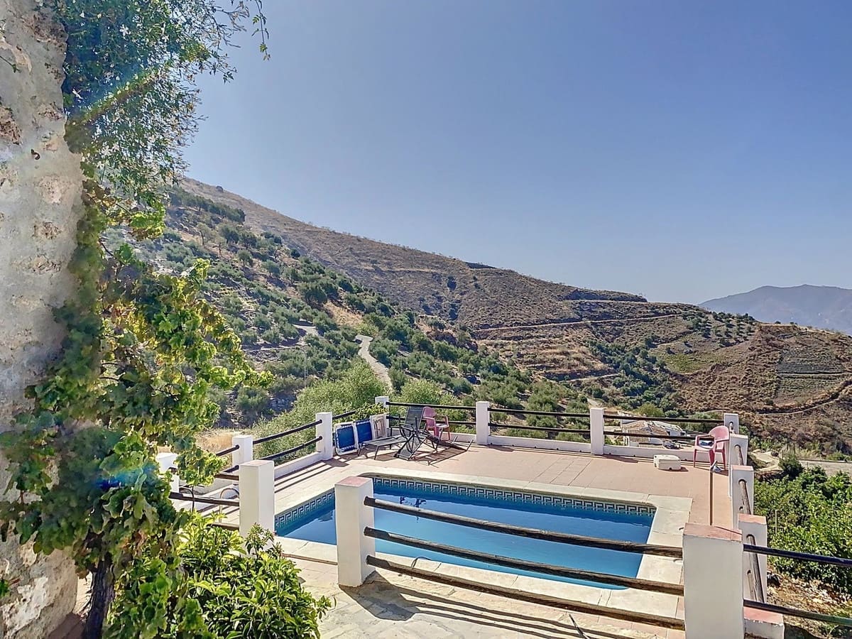 6 soveværelse Villa til salg i Canillas de Aceituno med swimmingpool garage - € 499.000 (Ref: 8517300)