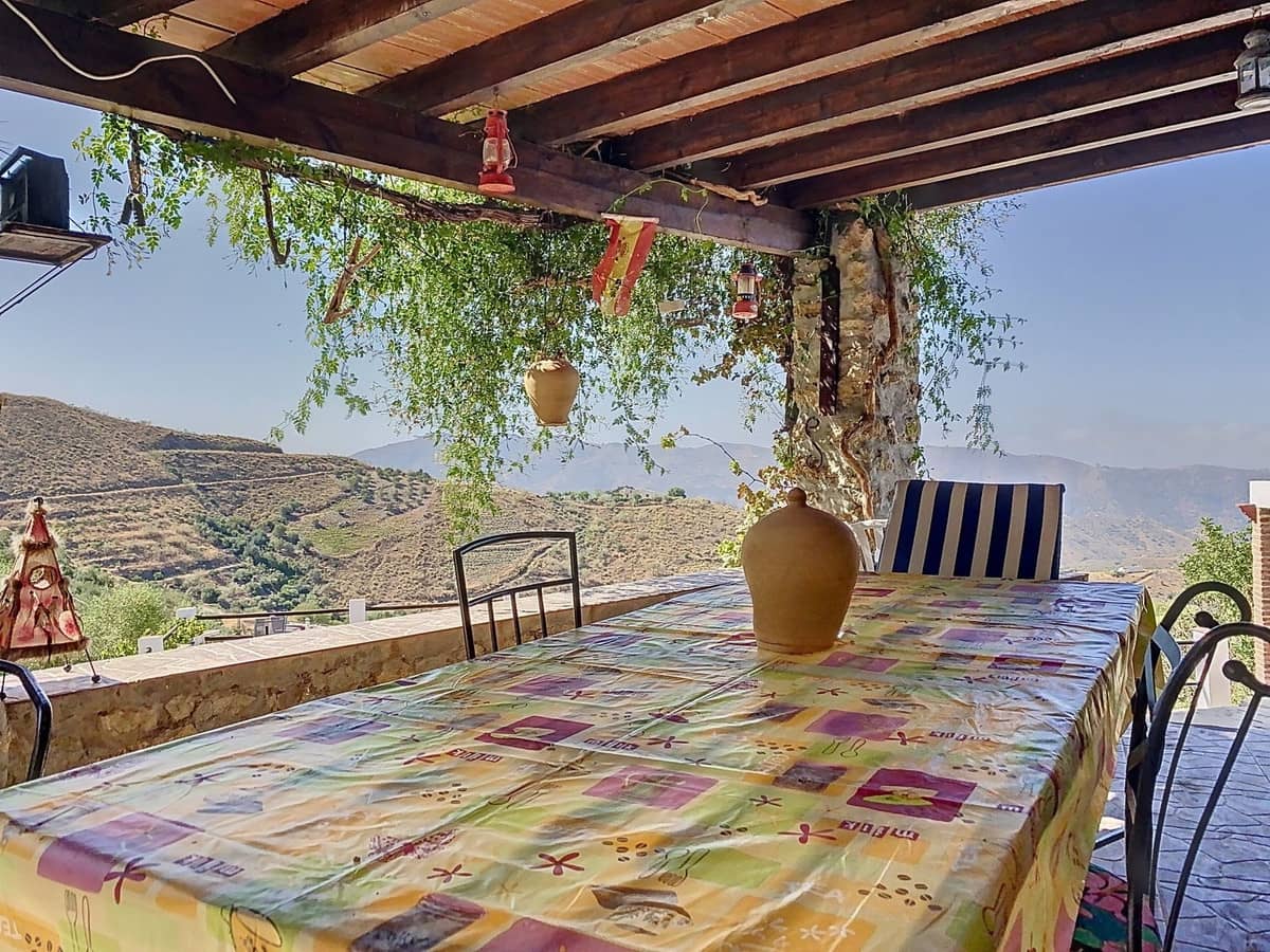 6 soveværelse Villa til salg i Canillas de Aceituno med swimmingpool garage - € 499.000 (Ref: 8517300)