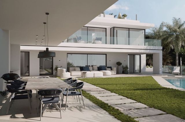 Chalet de 6 habitaciones en Marbella en venta con piscina garaje - 7.950.000 € (Ref: 8560752)