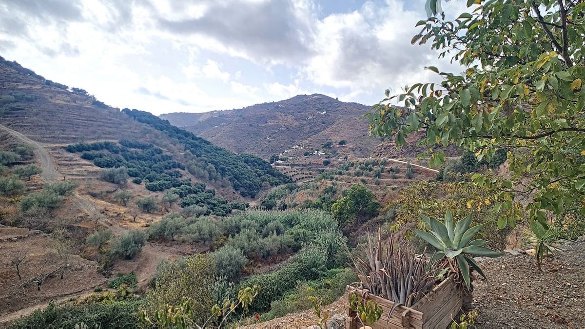 4 soveværelse Villa til salg i Arenas med swimmingpool - € 230.000 (Ref: 8571775)