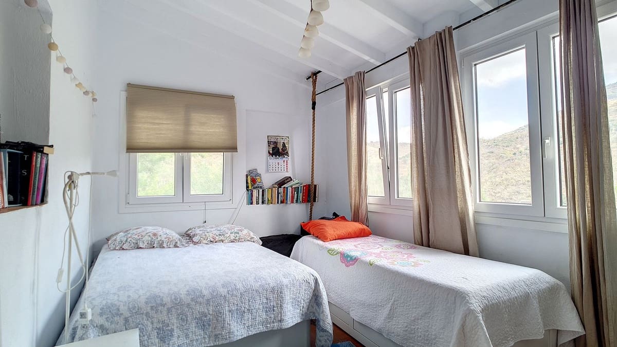 4 soveværelse Villa til salg i Arenas med swimmingpool - € 230.000 (Ref: 8571775)