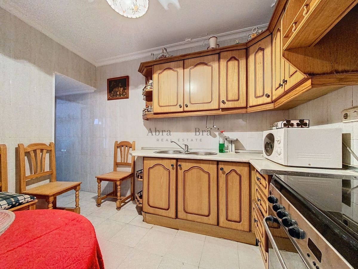 4 bedroom Townhouse for sale in Canillas de Aceituno with pool - € 100,000 (Ref: 8635493)