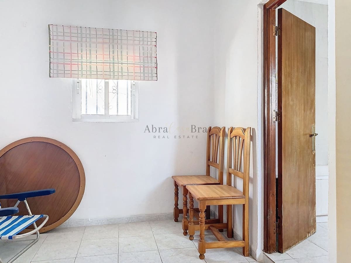 4 bedroom Townhouse for sale in Canillas de Aceituno with pool - € 100,000 (Ref: 8635493)