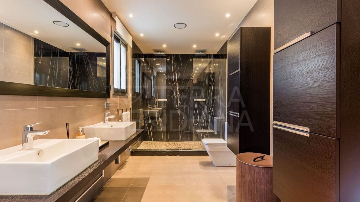 7 slaapkamer Villa te koop in Marbella met zwembad garage - € 5.995.000 (Ref: 8668692)