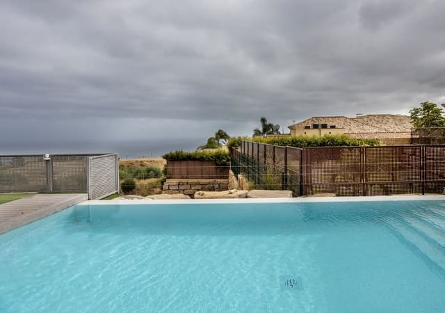 4 soveværelse Villa til salg i Mijas med swimmingpool garage - € 1.500.000 (Ref: 8676229)