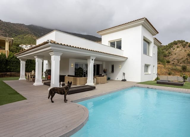 4 soveværelse Villa til salg i Mijas med swimmingpool garage - € 1.500.000 (Ref: 8676229)