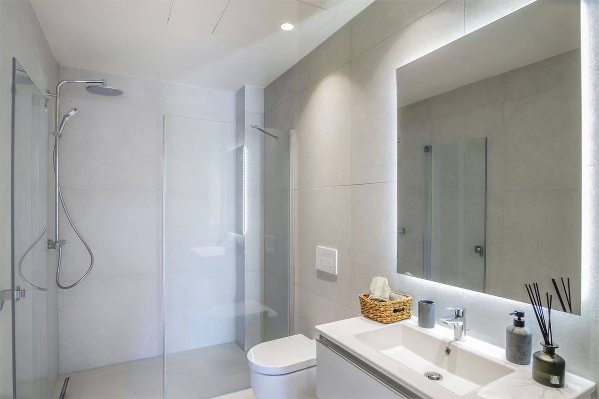 4 sovrum Villa till salu i New Golden Mile med pool - 4 500 000 € (Ref: 8676703)