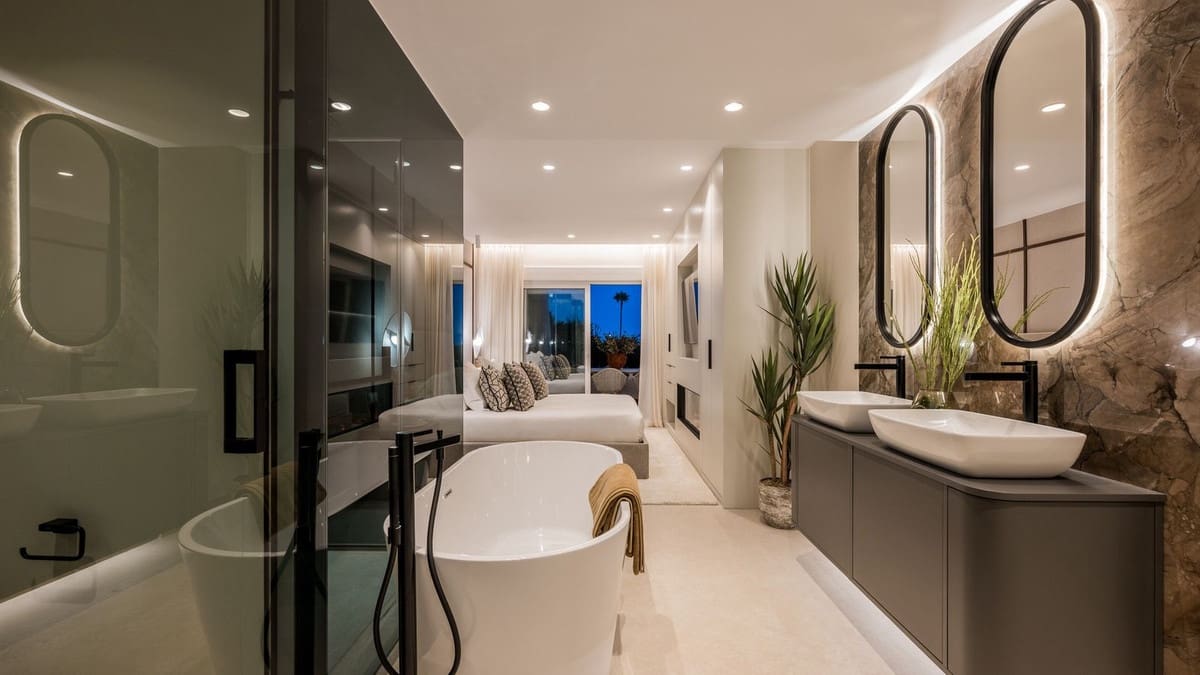 Apartamento de 3 habitaciones en Costalita en venta con piscina garaje - 1.695.000 € (Ref: 8676706)