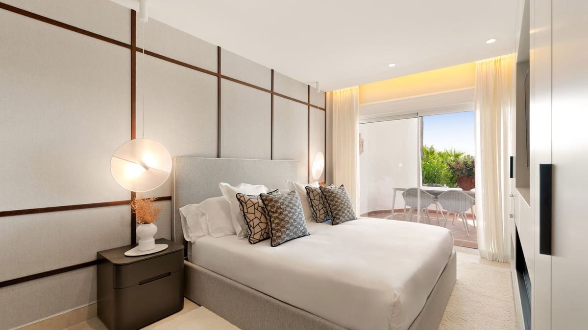 Apartamento de 3 habitaciones en Costalita en venta con piscina garaje - 1.695.000 € (Ref: 8676706)