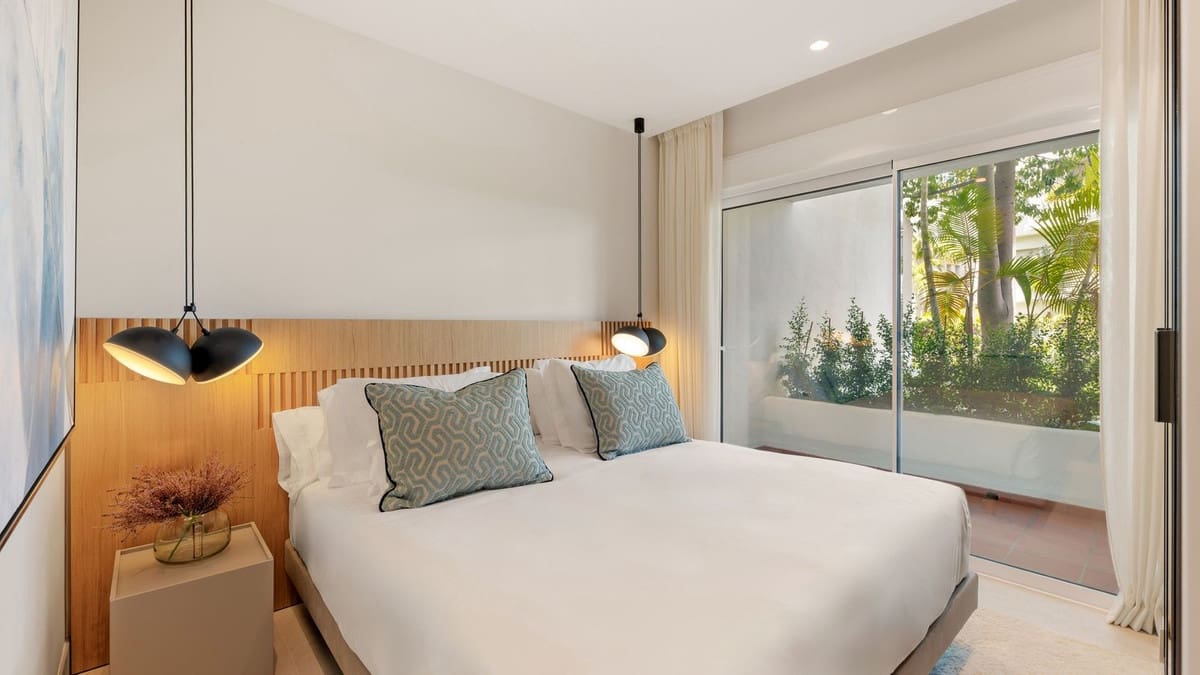 Apartamento de 3 habitaciones en Costalita en venta con piscina garaje - 1.695.000 € (Ref: 8676706)