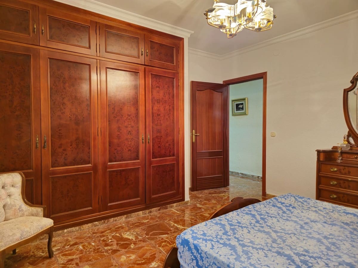 4 sovrum Villa till salu i Alcaucin med garage - 329 000 € (Ref: 8692243)