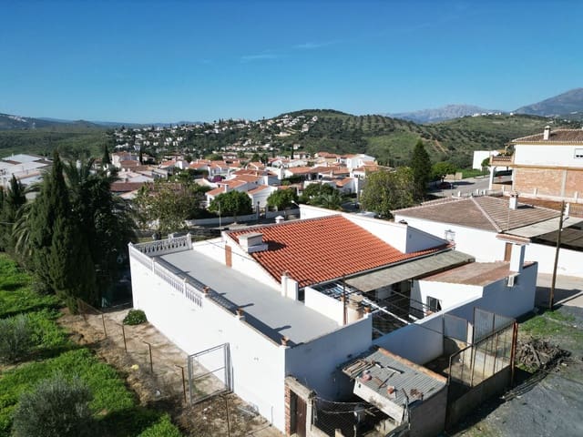 4 sovrum Villa till salu i Alcaucín med garage - 329 000 € (Ref: 8692243)