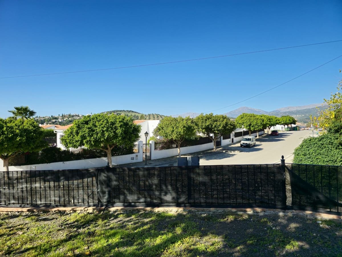 4 sovrum Villa till salu i Alcaucin med garage - 329 000 € (Ref: 8692243)