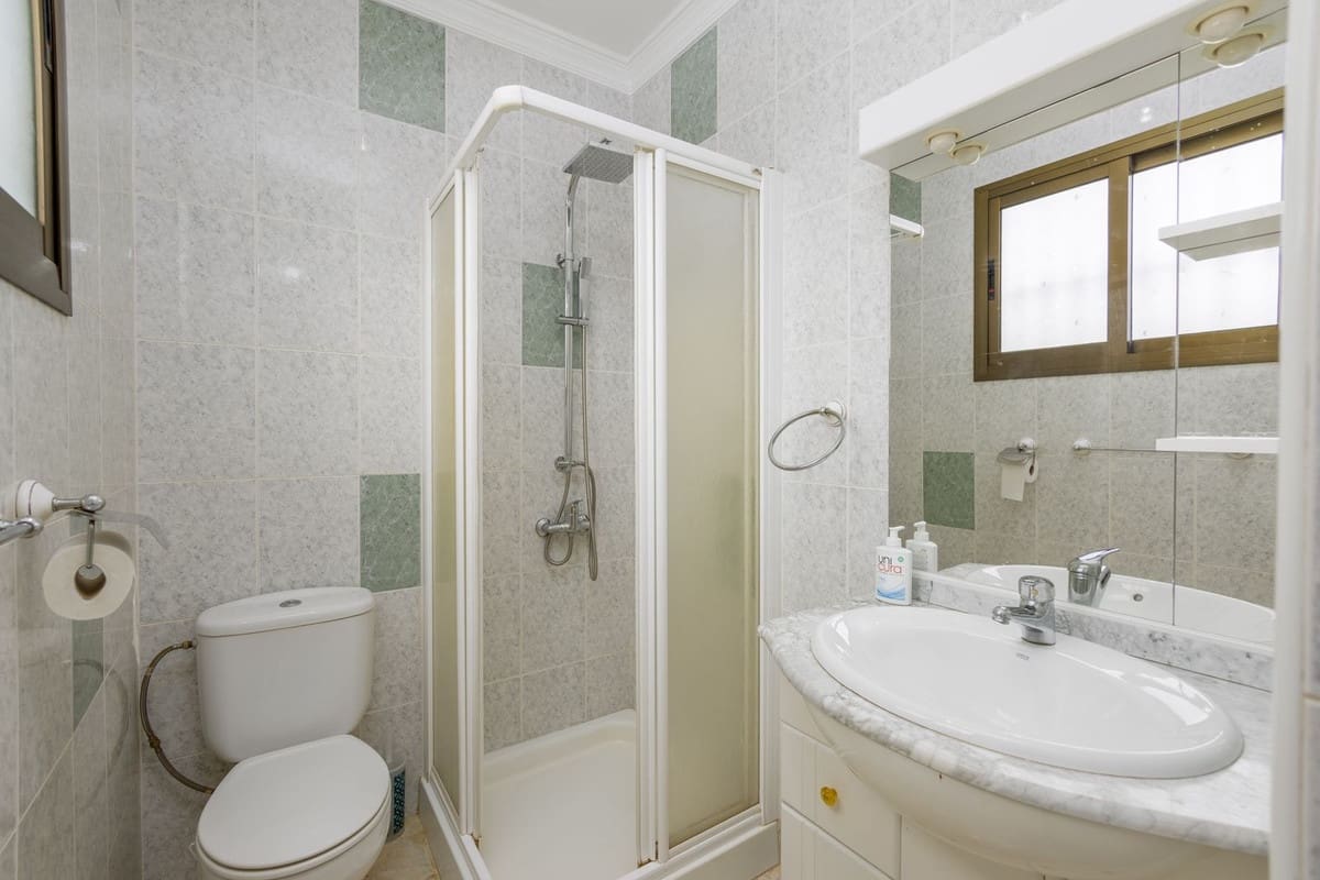 3 soveværelse Villa til salg i Riogordo med swimmingpool garage - € 360.000 (Ref: 8723419)