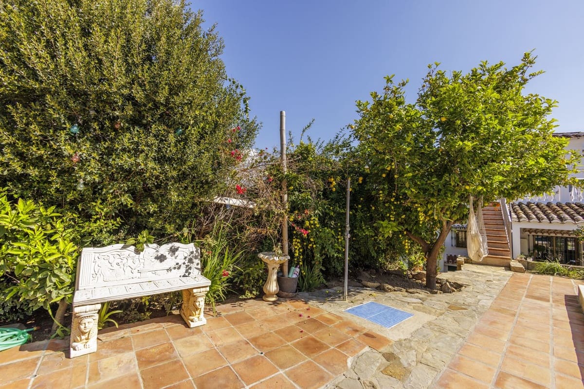 3 soveværelse Villa til salg i Riogordo med swimmingpool garage - € 360.000 (Ref: 8723419)