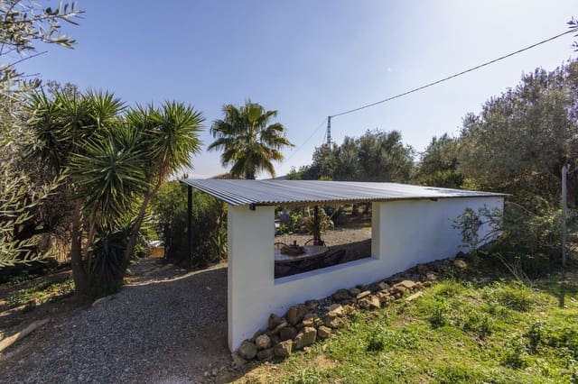 Chalet de 3 habitaciones en Riogordo en venta con piscina garaje - 360.000 € (Ref: 8723419)