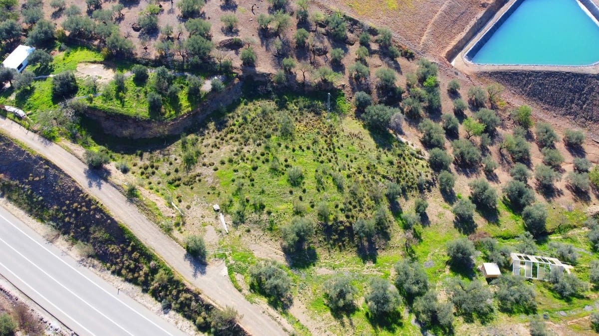 3 makuuhuone Huvila myytävänä paikassa Riogordo mukana uima-altaan 
autotalli - 360 000 € (Ref: 8723419)