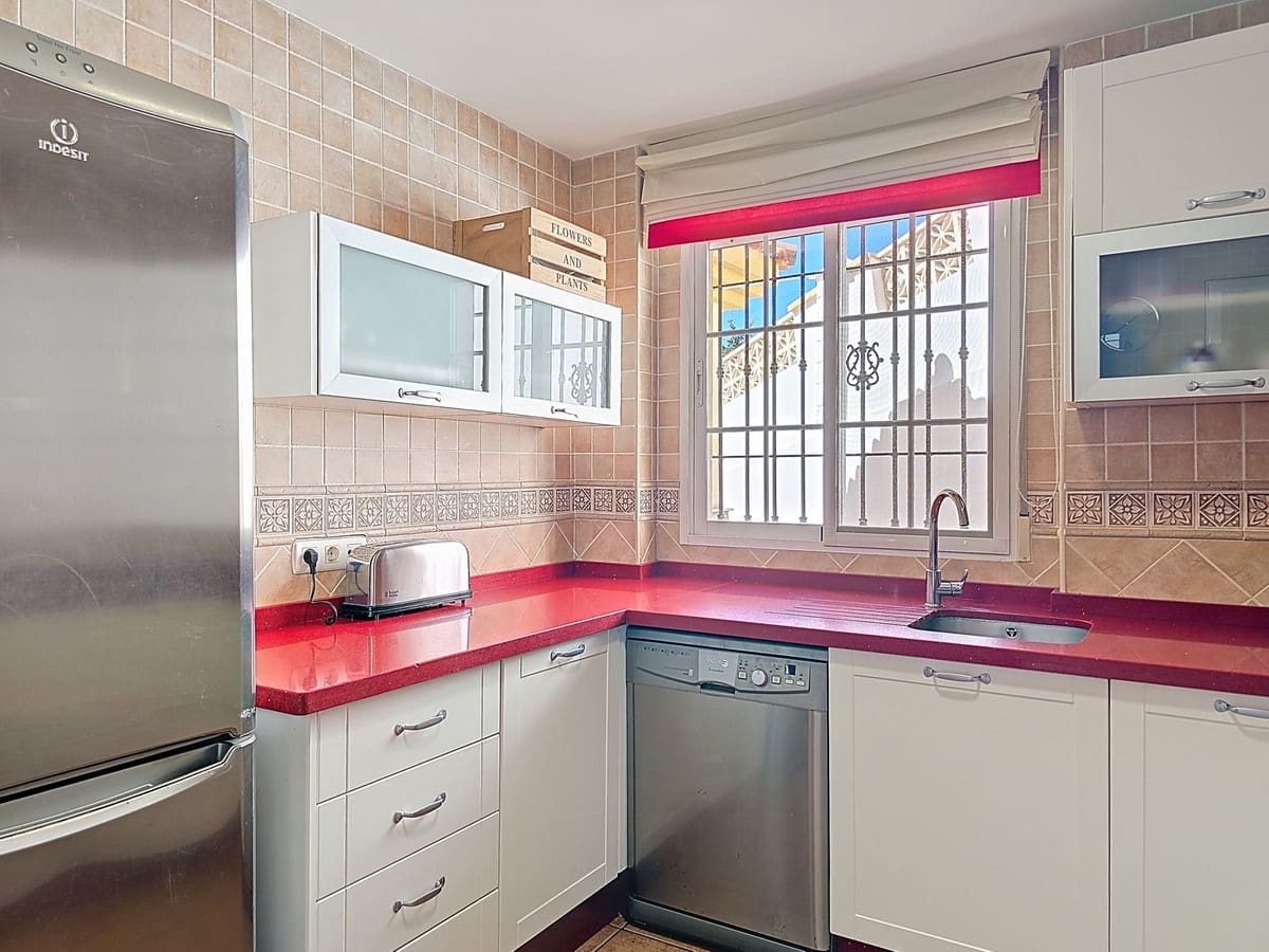 5 soverom Villa til salgs i Gualchos med svømmebasseng garasje - € 339 000 (Ref: 8789823)