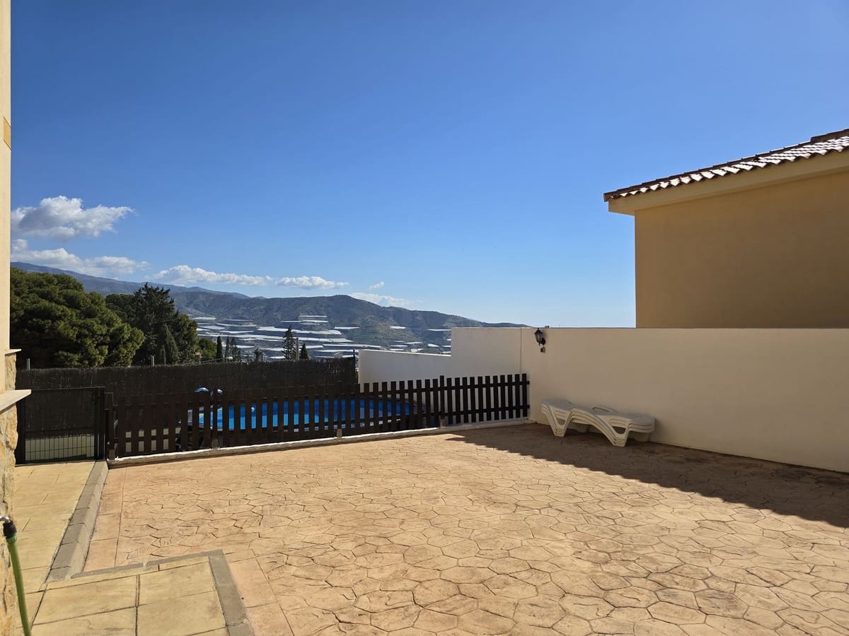 5 soverom Villa til salgs i Gualchos med svømmebasseng garasje - € 339 000 (Ref: 8789823)