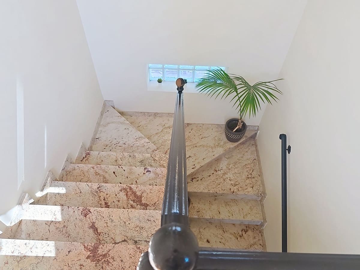 5 bedroom Villa for sale in Gualchos with pool garage - € 339,000 (Ref: 8789823)