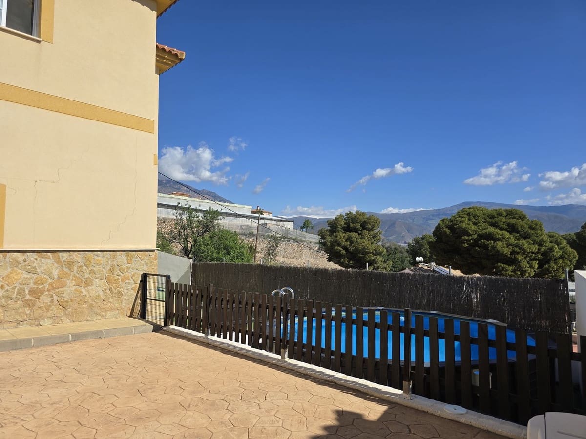 5 bedroom Villa for sale in Gualchos with pool garage - € 339,000 (Ref: 8789823)