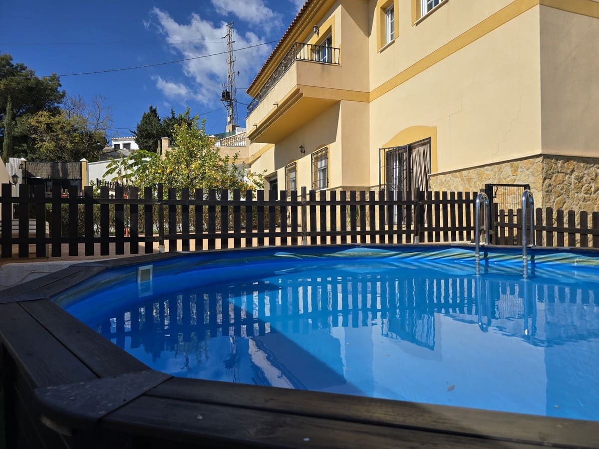 5 bedroom Villa for sale in Gualchos with pool garage - € 339,000 (Ref: 8789823)