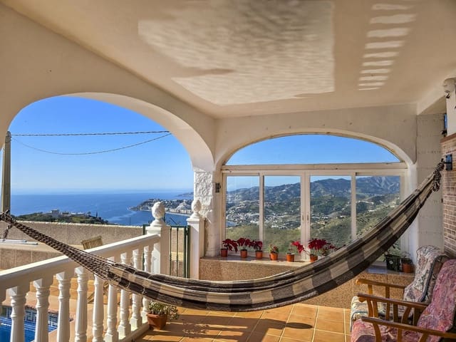 2 soveværelse Finca/Landehus til salg i Salobreña med swimmingpool garage - € 265.000 (Ref: 8800277)