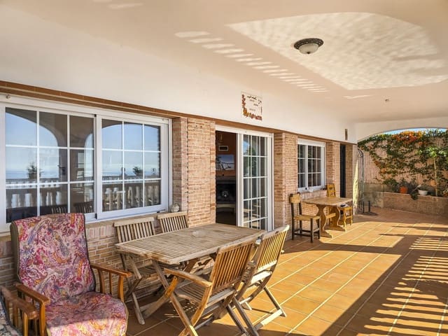 2 soveværelse Finca/Landehus til salg i Salobreña med swimmingpool garage - € 265.000 (Ref: 8800277)