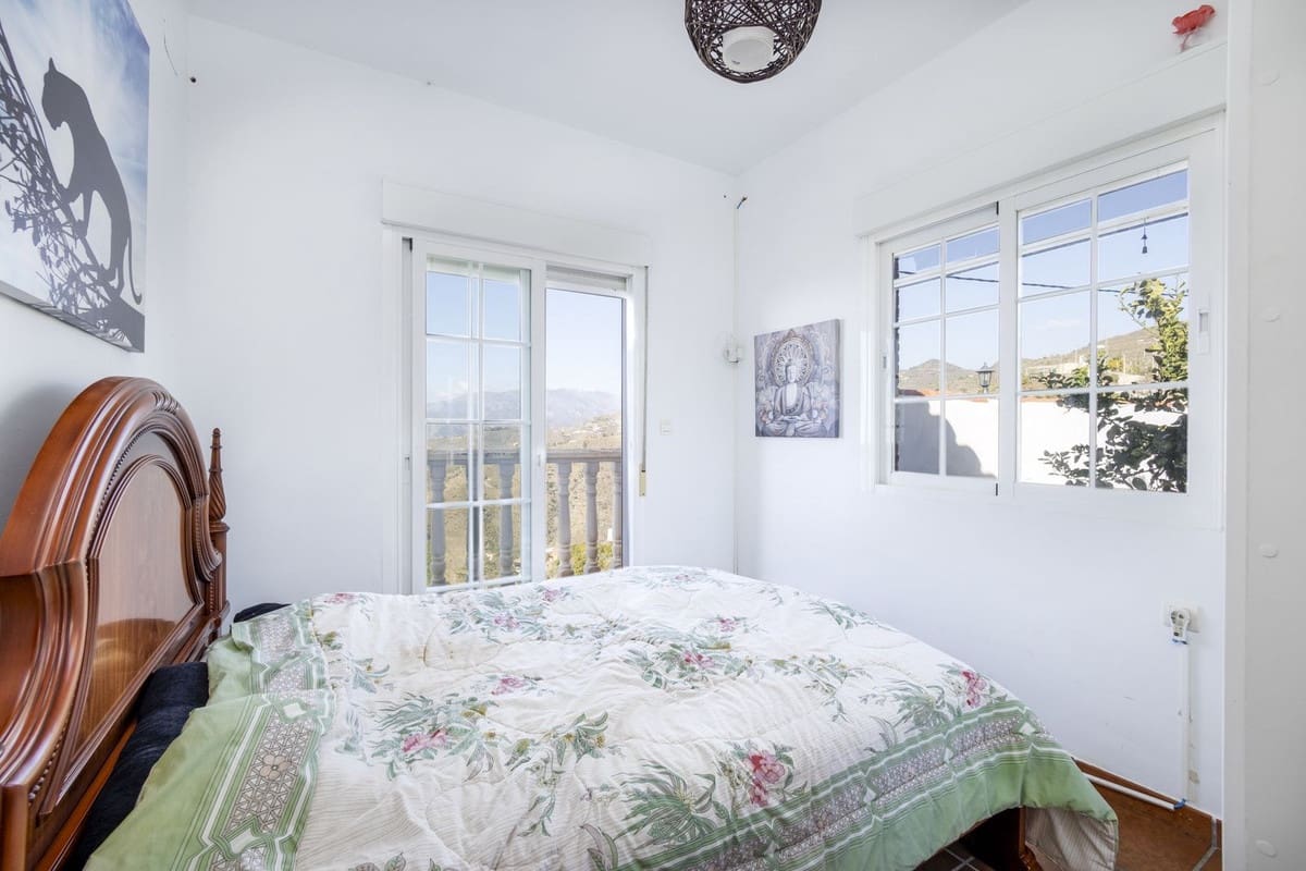 Finca/Casa Rural de 2 habitaciones en Salobreña en venta con piscina garaje - 265.000 € (Ref: 8800277)