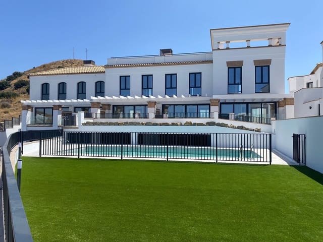 2 sypialnia Dom blizniak na sprzedaż w Torrox z basenem garażem - 347 000 € (Ref: 8805545)