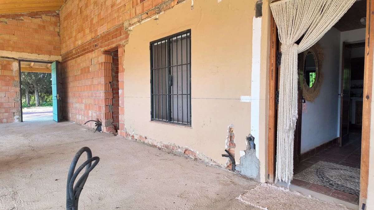 Chalet de 3 habitaciones en Cártama en venta con piscina - 525.000 € (Ref: 8852176)