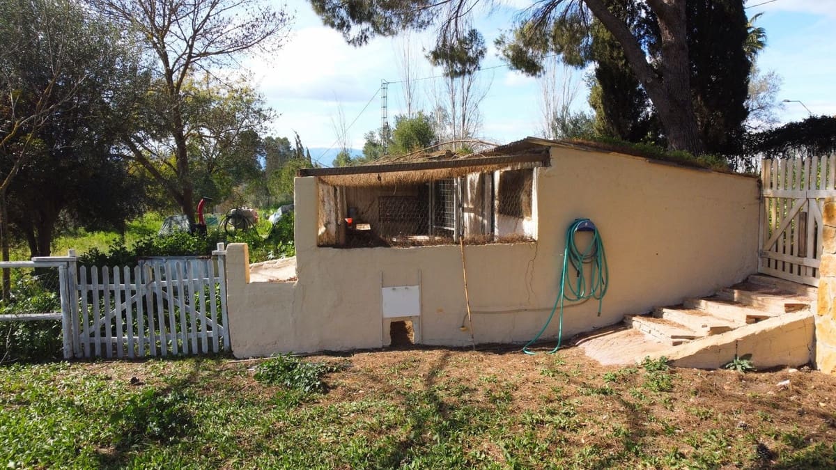 Chalet de 3 habitaciones en Cártama en venta con piscina - 525.000 € (Ref: 8852176)