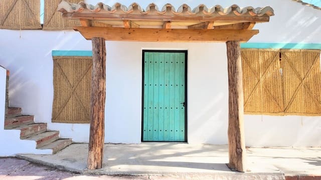 Chalet de 3 habitaciones en Cártama en venta con piscina - 525.000 € (Ref: 8852176)