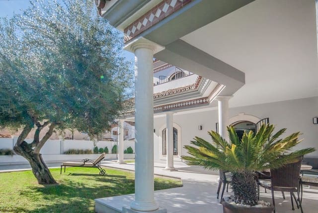 4 chambre Villa/Maison à vendre à Fuengirola avec piscine garage - 3 000 000 € (Ref: 8875983)