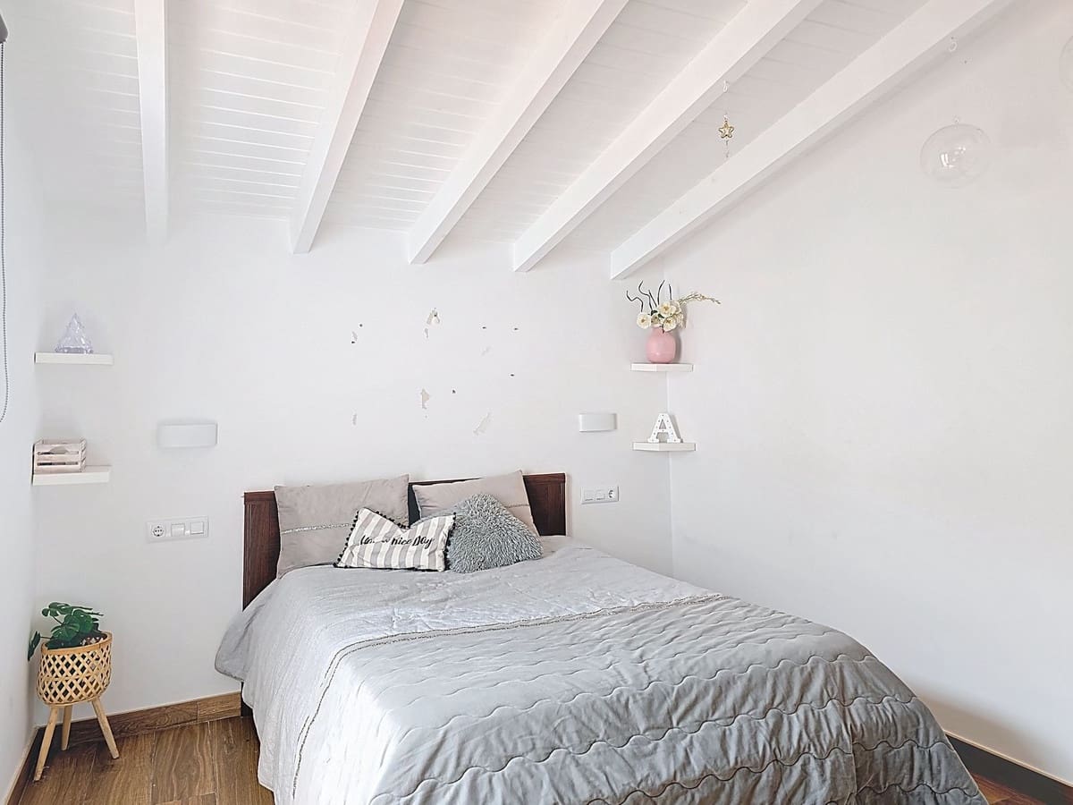 3 soveværelse Finca/Landehus til salg i Velez de Benaudalla med swimmingpool garage - € 420.000 (Ref: 8894380)