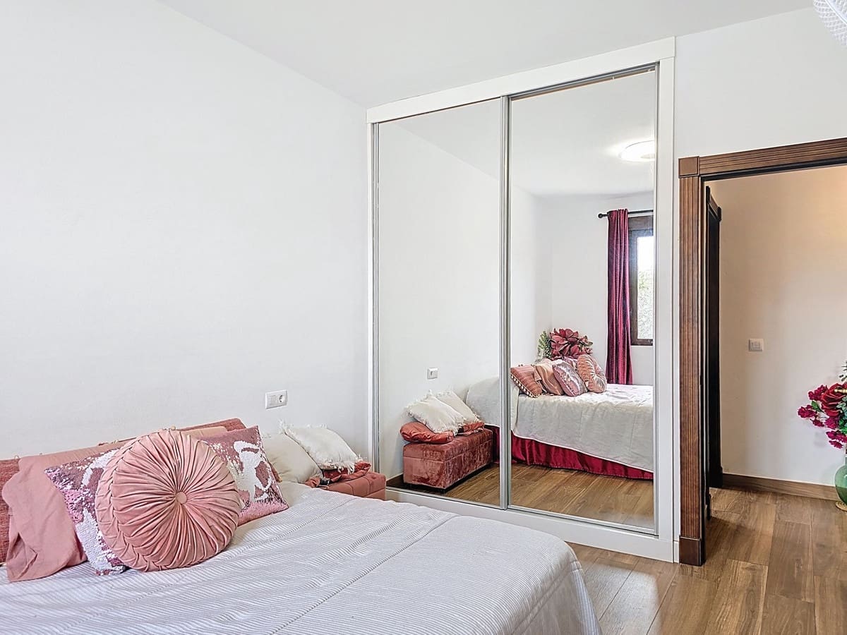 3 soveværelse Finca/Landehus til salg i Velez de Benaudalla med swimmingpool garage - € 420.000 (Ref: 8894380)