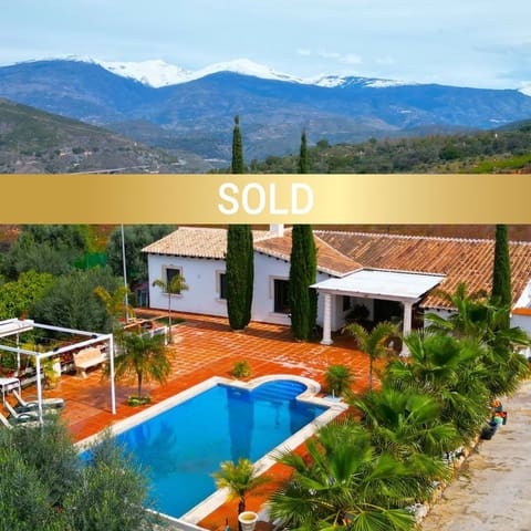 3 soveværelse Finca/Landehus til salg i Vélez de Benaudalla med swimmingpool garage - € 420.000 (Ref: 8894380)