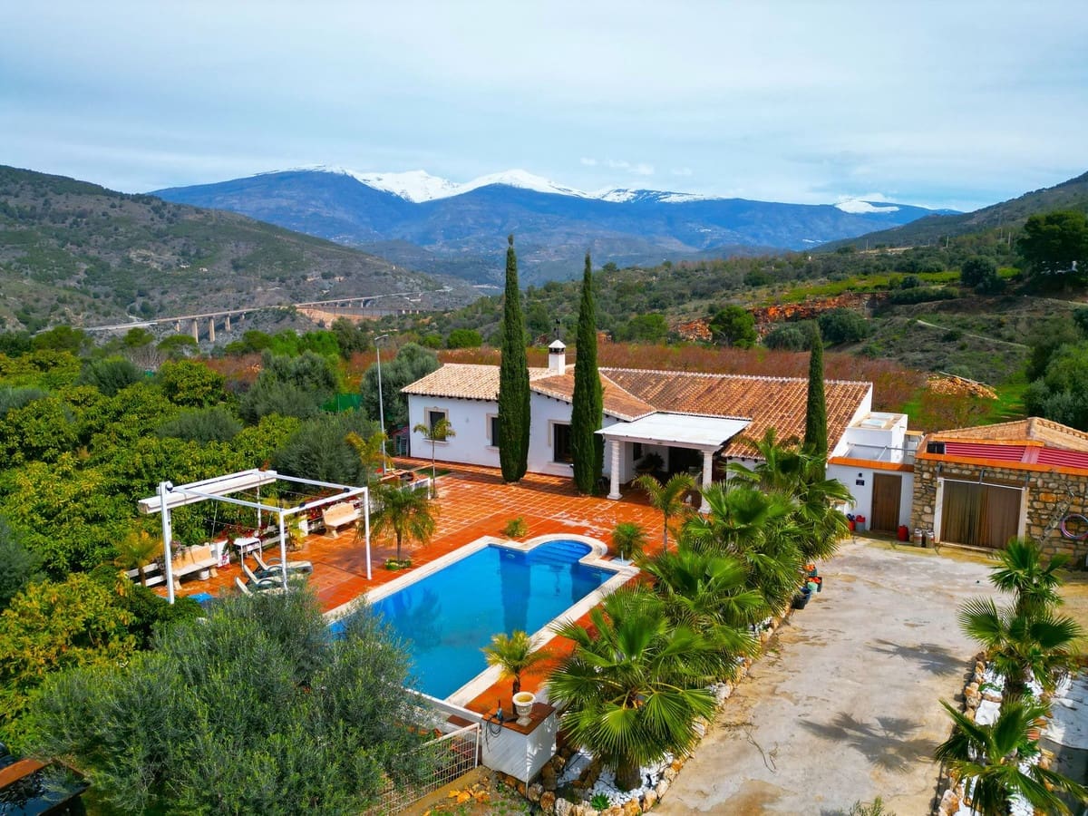 3 bedroom Finca/Country House for sale in Velez de Benaudalla with pool garage - € 420,000 (Ref: 8894380)