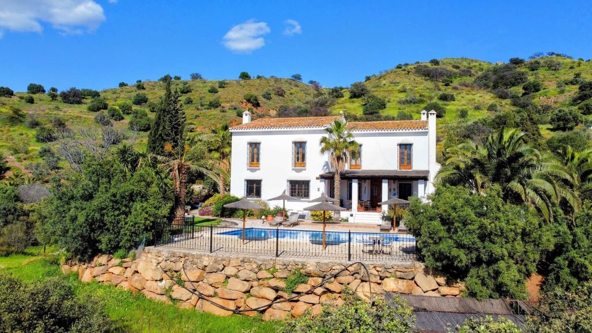 7 soveværelse Villa til salg i Alora med swimmingpool garage - € 1.199.000 (Ref: 8905892)