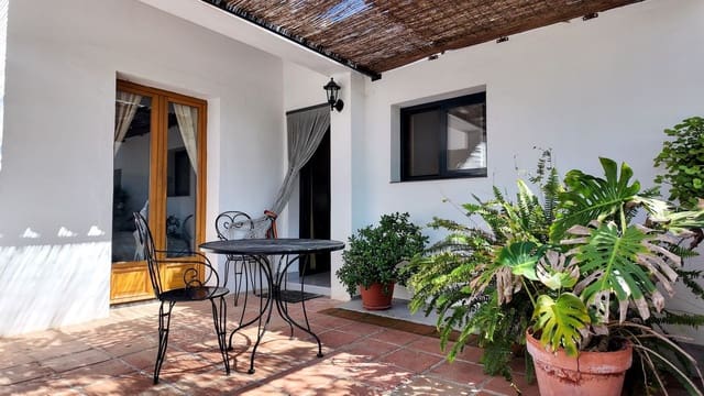 Chalet de 7 habitaciones en Alora en venta con piscina garaje - 1.199.000 € (Ref: 8905892)