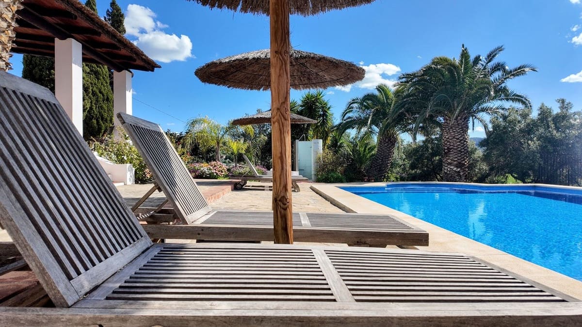 7 slaapkamer Villa te koop in Alora met zwembad garage - € 1.195.000 (Ref: 8905892)