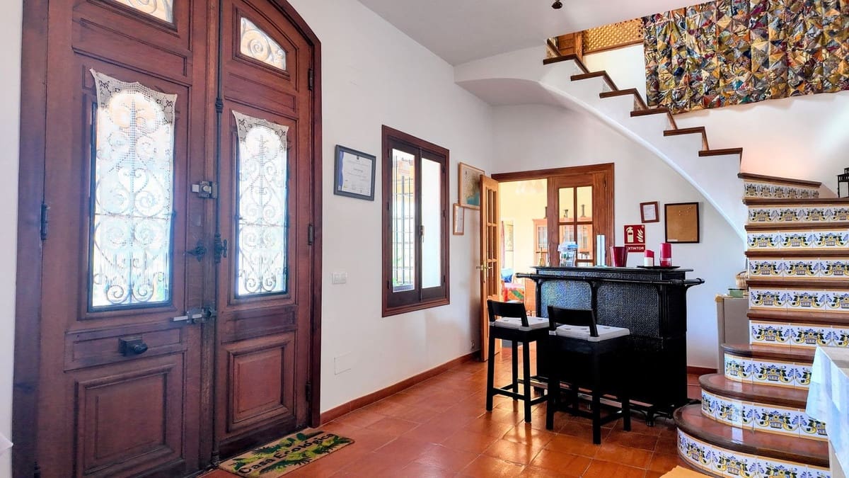 7 slaapkamer Villa te koop in Alora met zwembad garage - € 1.195.000 (Ref: 8905892)