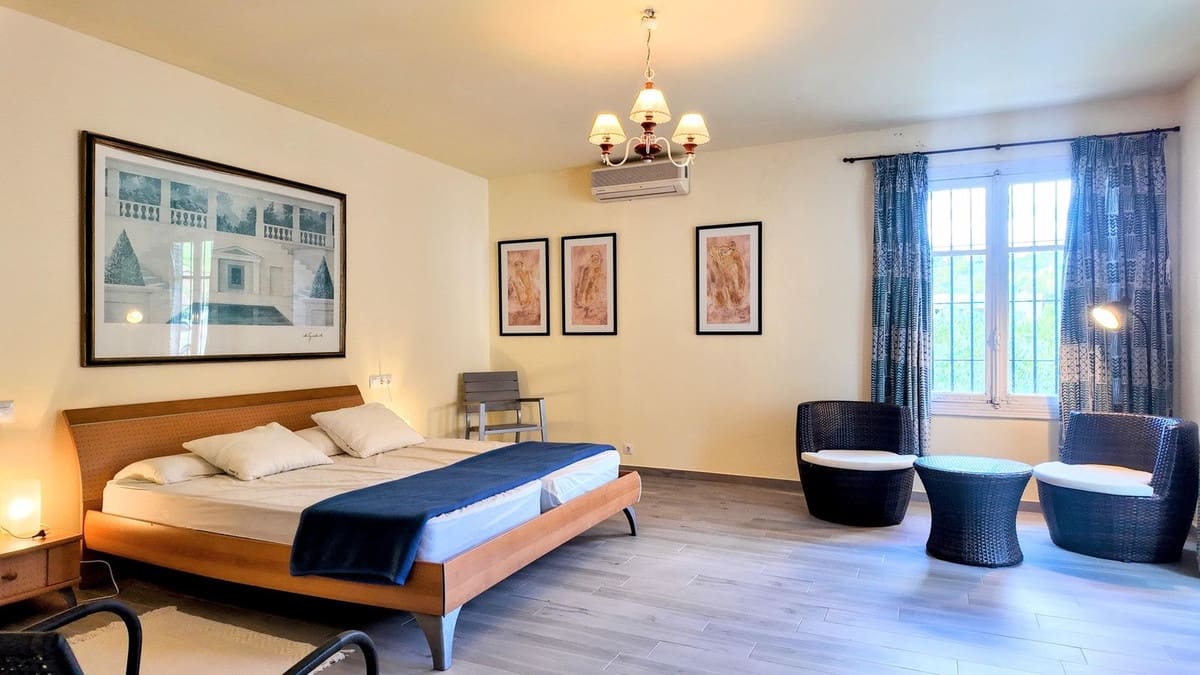 7 slaapkamer Villa te koop in Alora met zwembad garage - € 1.195.000 (Ref: 8905892)