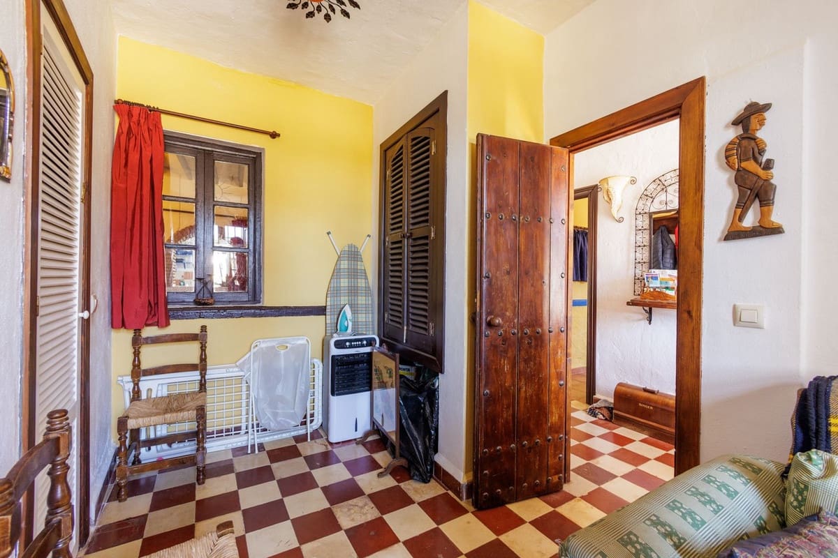 6 camera da letto Finca/Casa di Campagna in vendita in Comares con piscina - 324.500 € (Rif: 8908183)