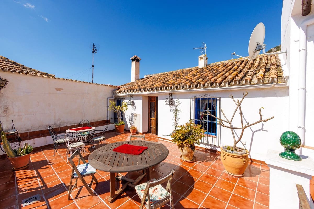 6 camera da letto Finca/Casa di Campagna in vendita in Comares con piscina - 324.500 € (Rif: 8908183)