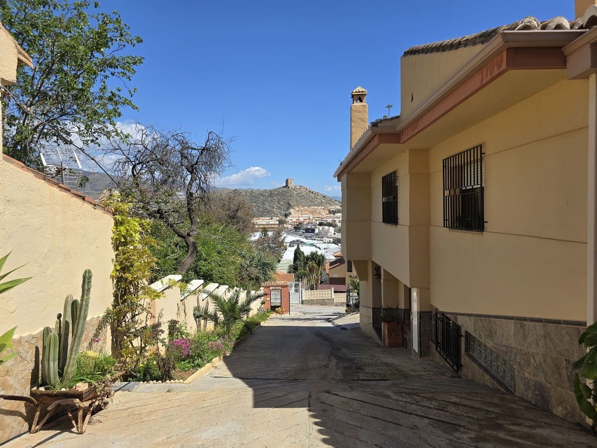 3 quarto Moradia para venda em Gualchos com piscina garagem - 650 000 € (Ref: 8912592)